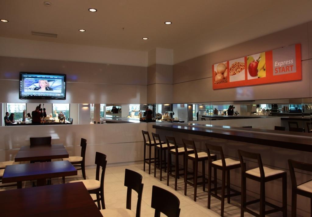 Holiday Inn Express Istanbul-Ora Restaurant photo